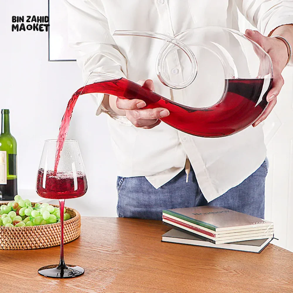 ELEGANT SNAIL-SHAPED DECANTER PERFECT FOR SERVING JUICE & BEVERAGES IN STYLE - Image 2