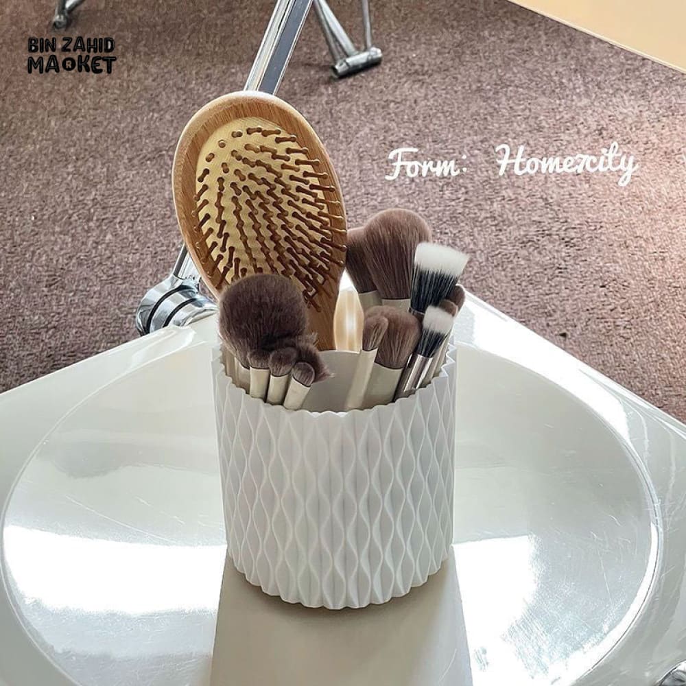 ROTATING COMETIC BRUSH HOLDER ORGANIZER - Image 4